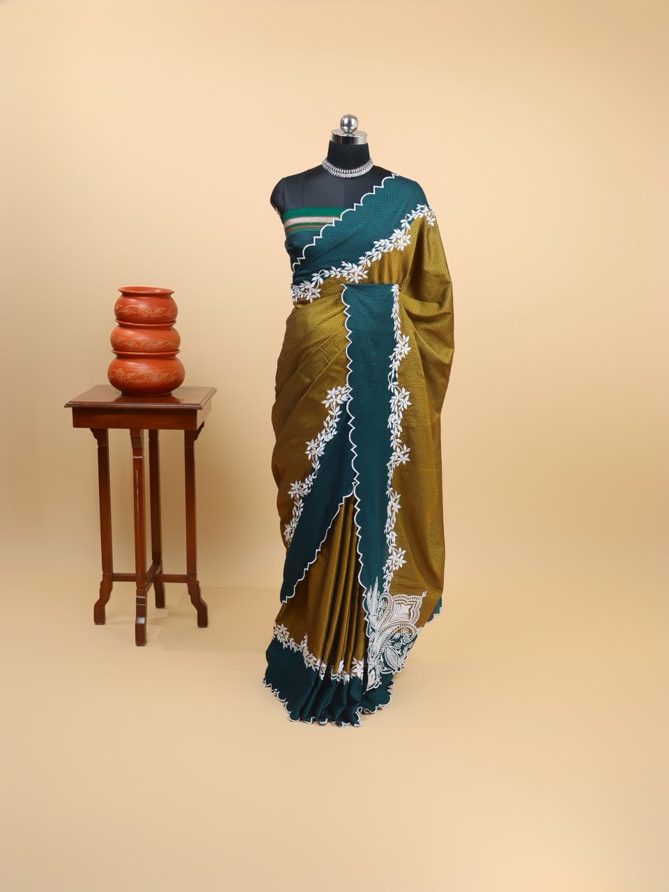 Parineeta Khun Saree