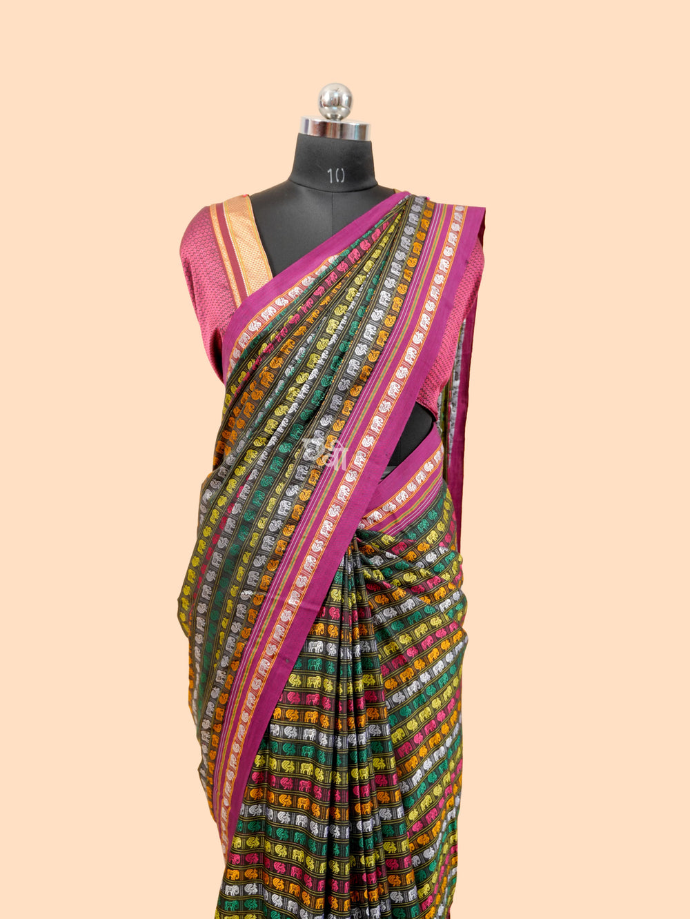 Gajmayuri Khun Saree