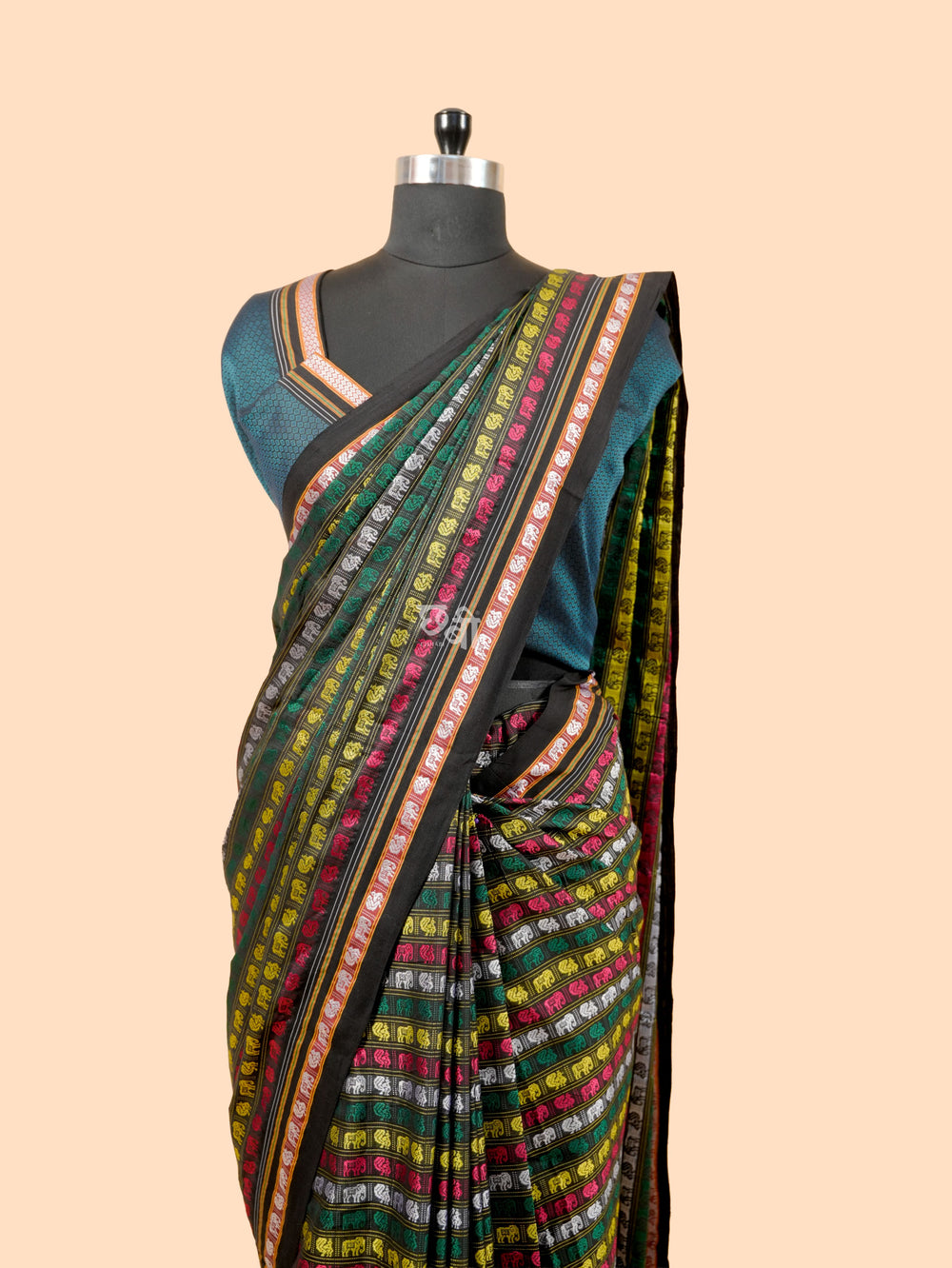 Gajmayuri Khun Saree