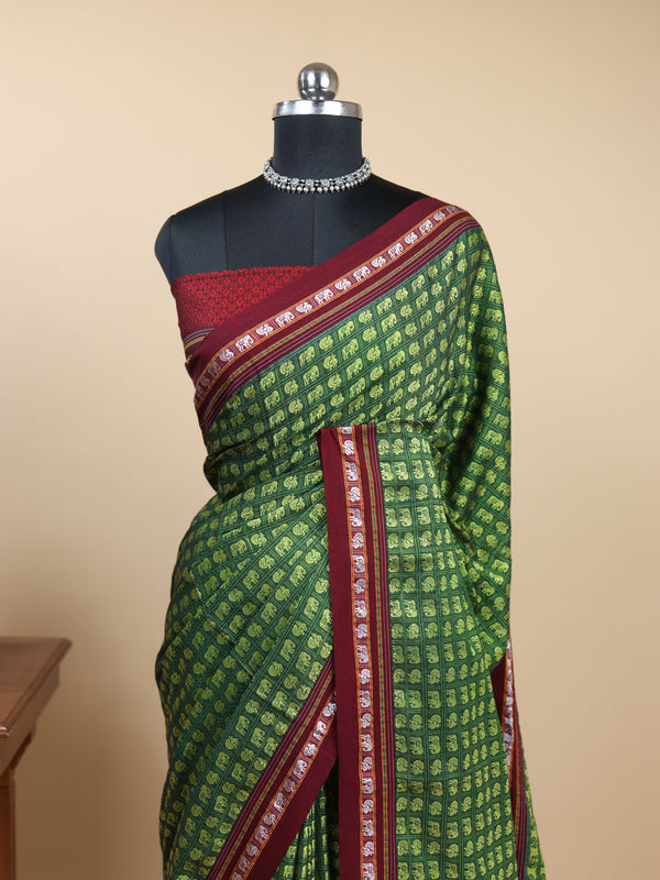 Gajmayuri Khun Saree