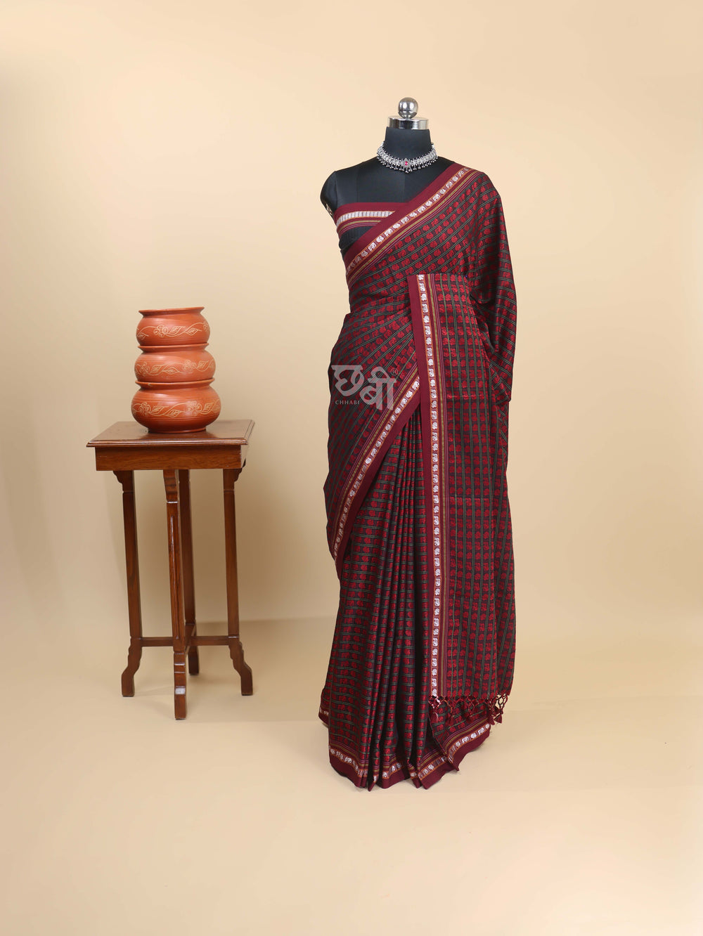 Gajmayuri Khun Saree
