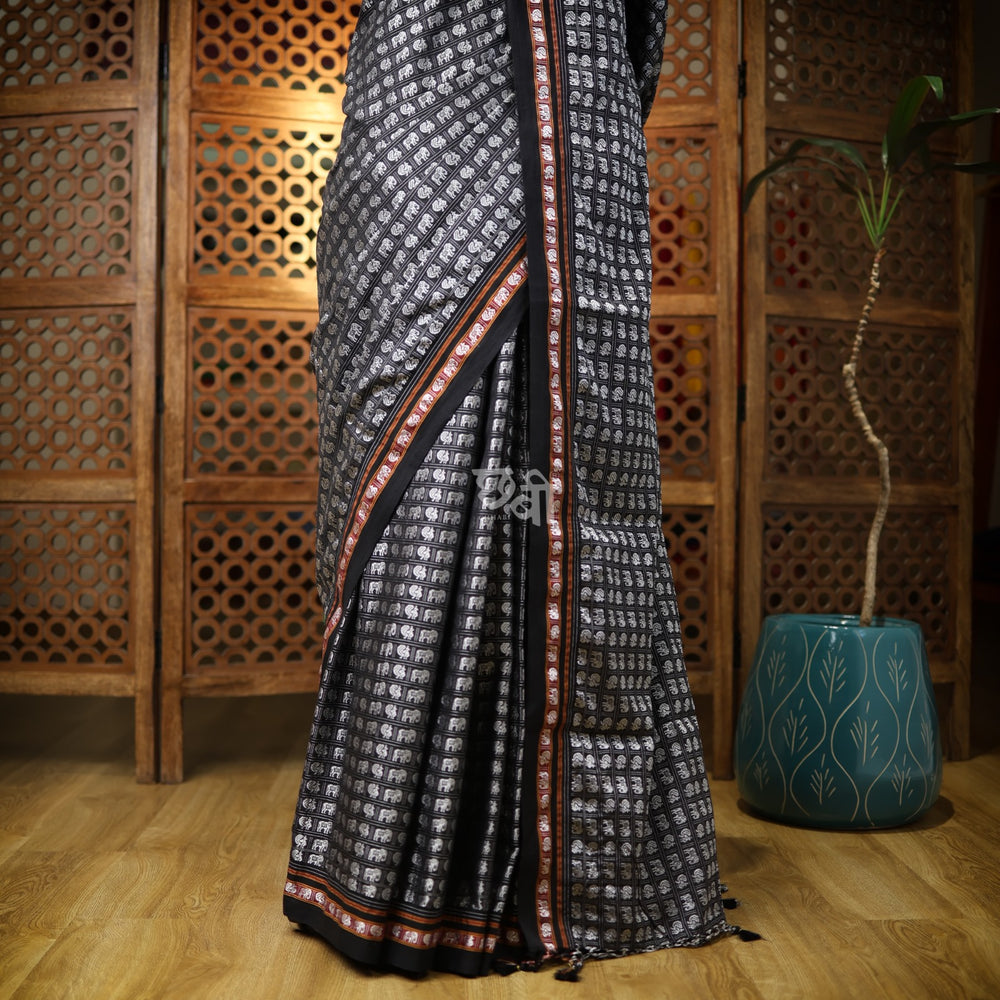 Gajmayuri Khun Saree