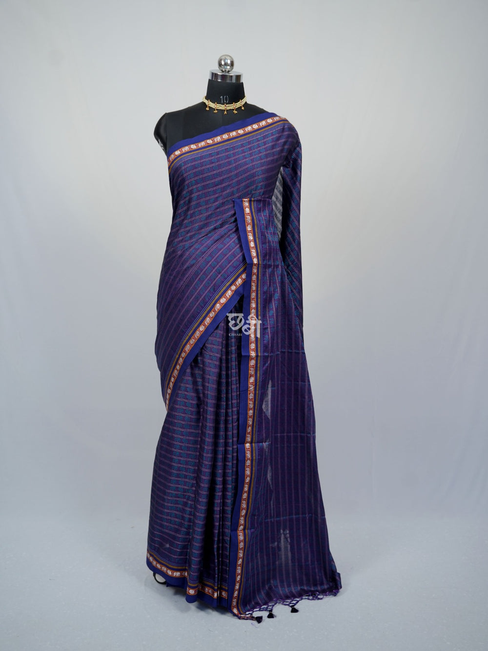 Gajmayuri Khun Saree