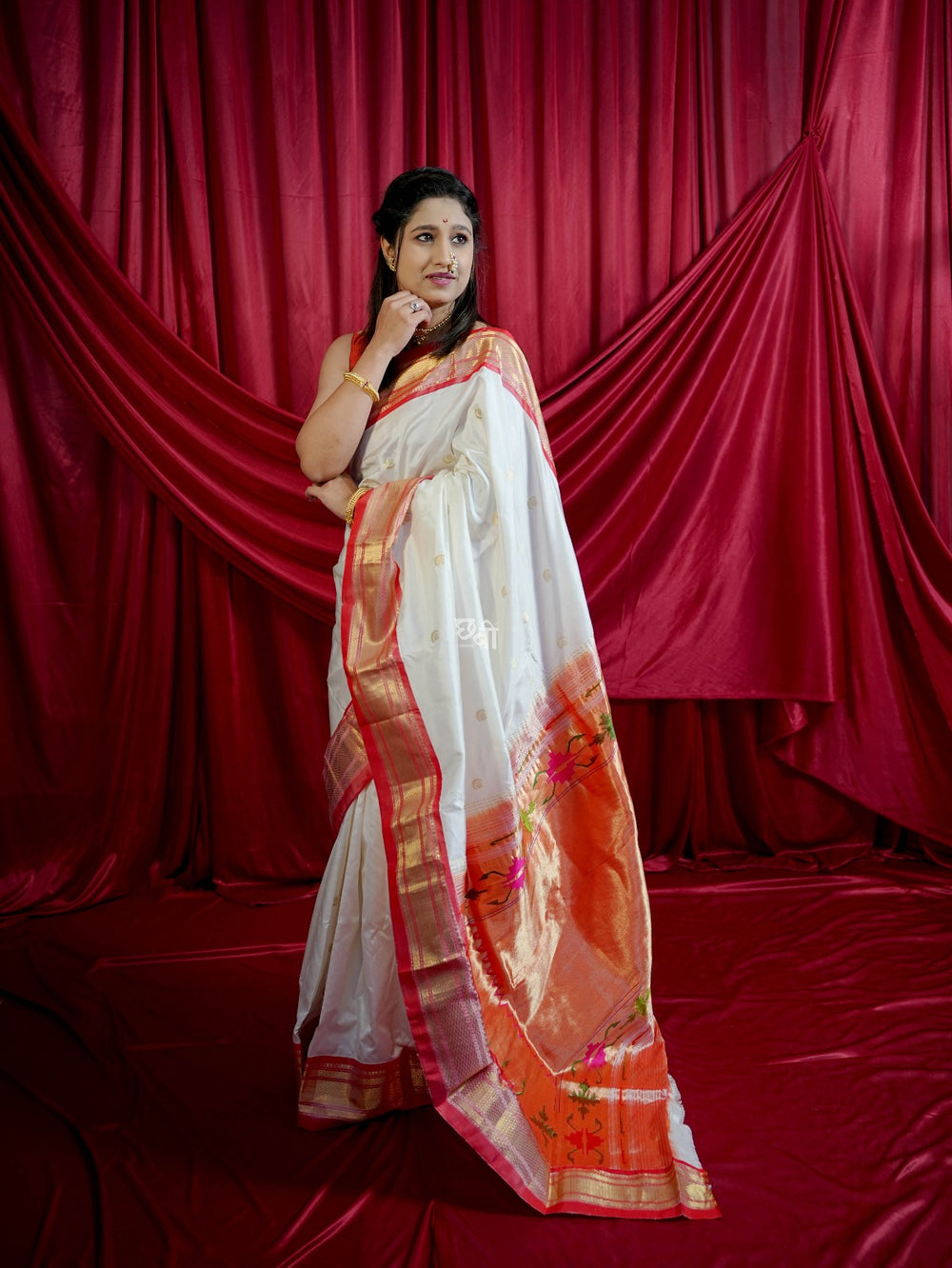 Chandrakala White Paithani – Pure Silk Handloom
