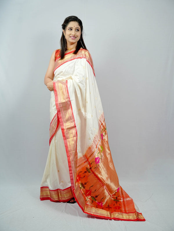 Chandrakala White Paithani – Pure Silk Handloom