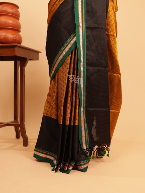 Running Pallu Khun Saree