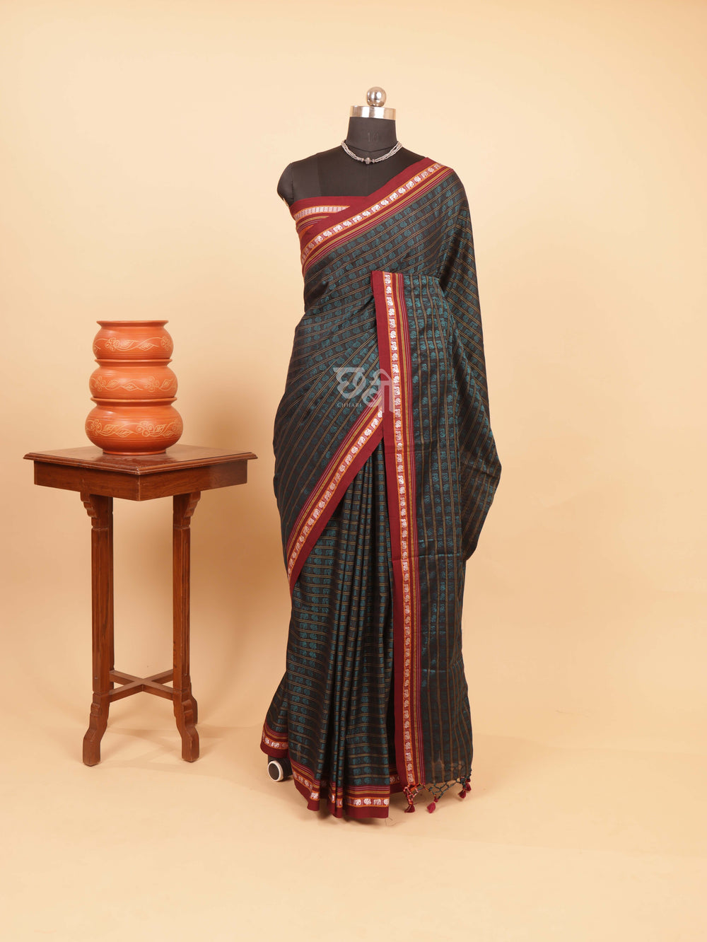 Gajmayuri Khun Saree