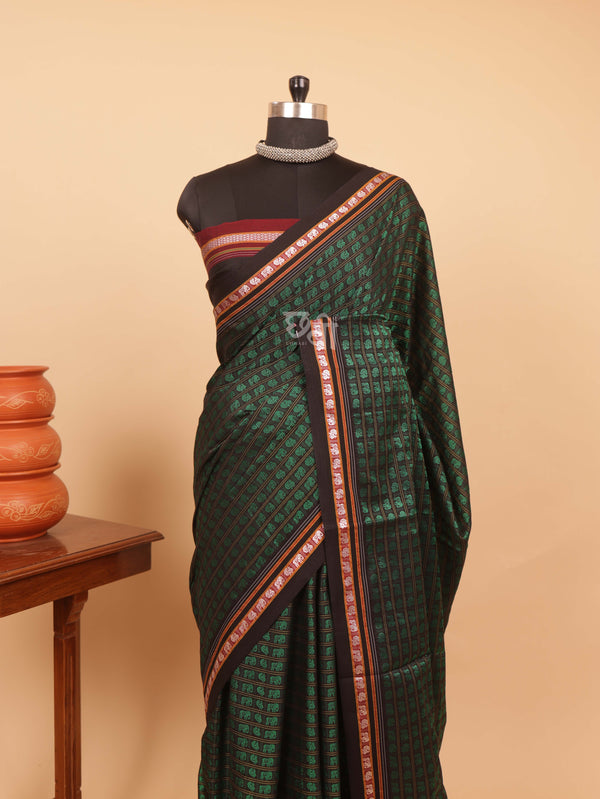Gajmayuri Khun Saree